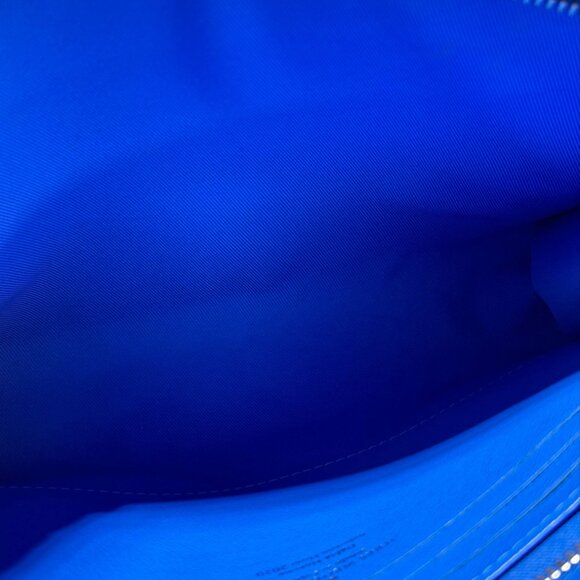 Louis Vuitton LV Monogram A4 Virgil Abloh Blue Clouds Pochette Voyage MM Monogra - Picture 12 of 12